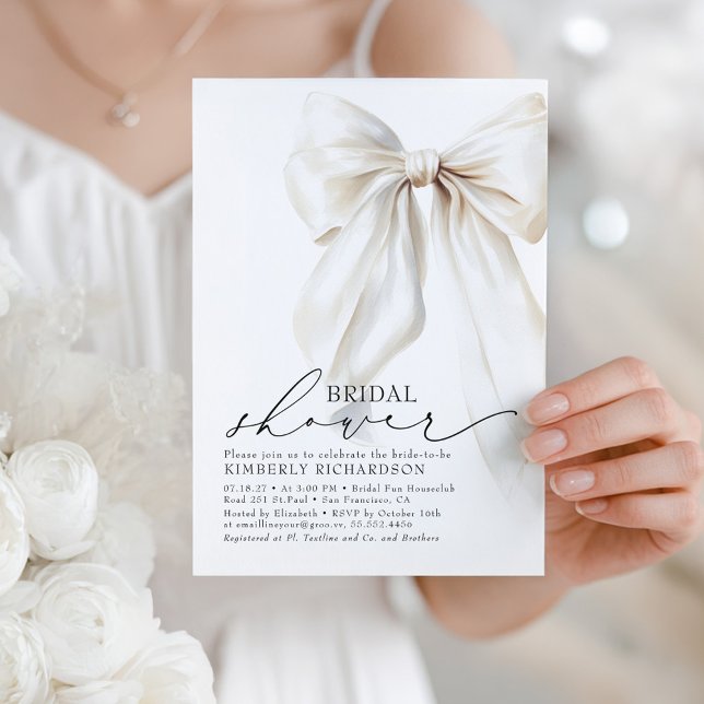 Convites Creme Chic do Chá de panela Branco Elegante (White Bow Elegant Romantic Bridal Shower Invitation)