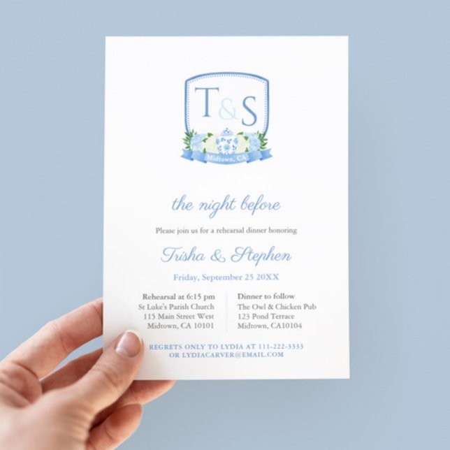 Convites Cumeeira de Jarrão de Gengibre Clássico para Ensai (Elegant Blue And White Ginger Jar Hydrangeas Crest Wedding Rehearsal And Dinner Invitation)