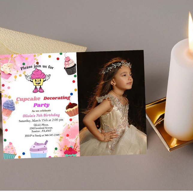 Convites Cupcake decorando aniversário, moço de assar (Criador carregado)