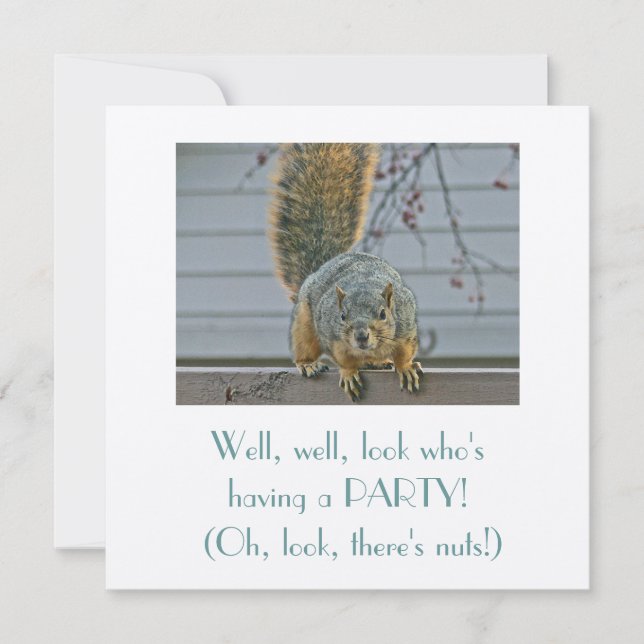 CONVITES CURIOSO ESQUIRREL NA FENÇA OLHANDO PARA A CASA (Frente)