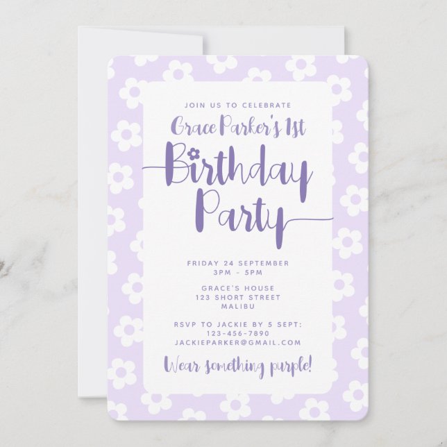 Convites Cute Purple Daisy Pattern 1st Birthday Party (Frente)