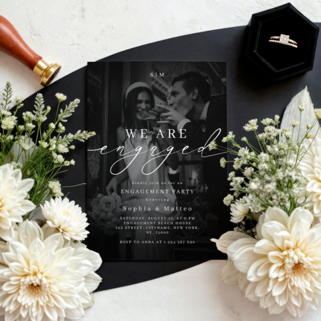 Convites DARK & FADED PHOTO Monogram Engagement Party (Criador carregado)