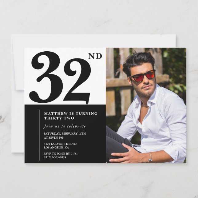 Convites de Aniversário de 32 Anos Preto e Branco  (Frente)