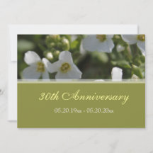 convites de aniversário de flores de jardim branca