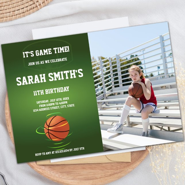 Convites de Aniversário para Basquete Verde com fo (Green Basketball Birthday Invitations with photo)