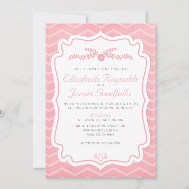 Convites De Casamento De Stripes De Chevron Rosa (Frente)