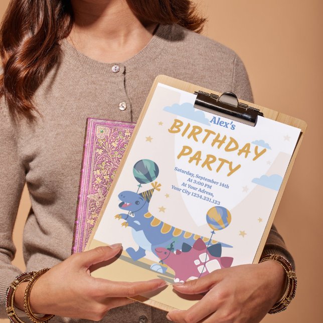 Convites de Festa do Dinossauro Rugidor: Roteiro D (Roar-some Dino Party Invitations! Fun & Customizable Templates)