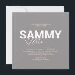 Convites de festas de aniversários modernos online<br><div class="desc">Celebre seu dia especial em estilo com este convite de aniversário de tendências, perfeito para um convite de 13 ou qualquer evento de na moda! Projetado com uma fonte ousada moderna e letras brancas, este convite quadrado apresenta o nome do convidado de honra ao lado de um coração doce em...</div>
