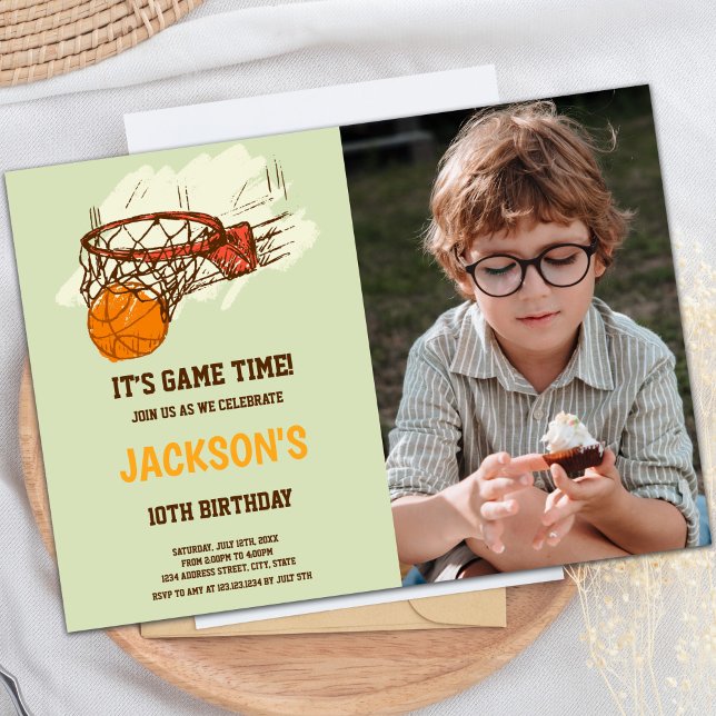Convites de festas desportivos personalizáveis par (Basket Ball Green Basketball Invitations w photo)