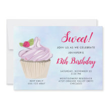 Delicioso Cupcake Rosa com Fruta em Cima de Aniver