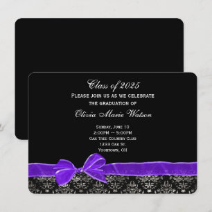 Convites design de graduação com arco roxo