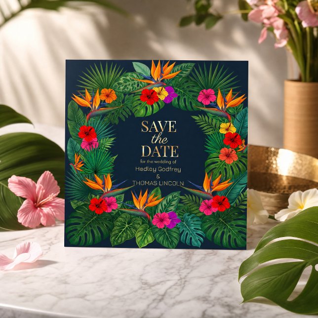 Convites Design Floral Tropical | Hibisco & Folhagens (#tropicalsavethedate#floralweddingcard#destinationwedding#botanicalinvitation#navyandgold)