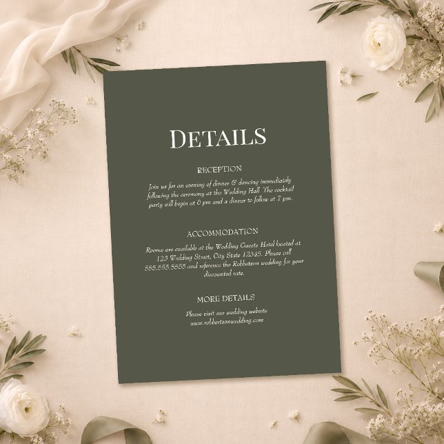 Convites Detalhes de Casamento com Monograma Minimalista Ol (Dark Olive Minimalist Monogram Wedding Details Invitation on a wedding table with white flowers)