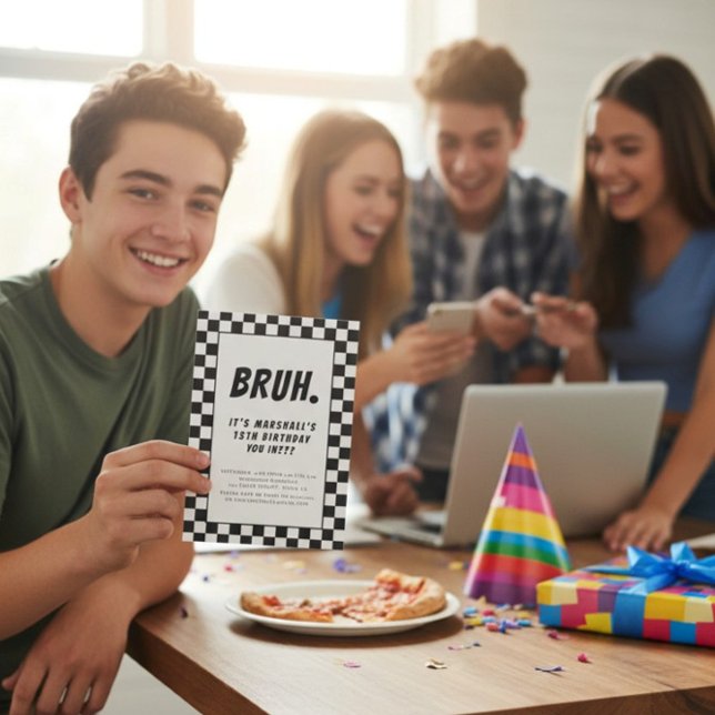 Convites Dia de aniversário dos meninos modernos do xadrez  (Criador carregado)