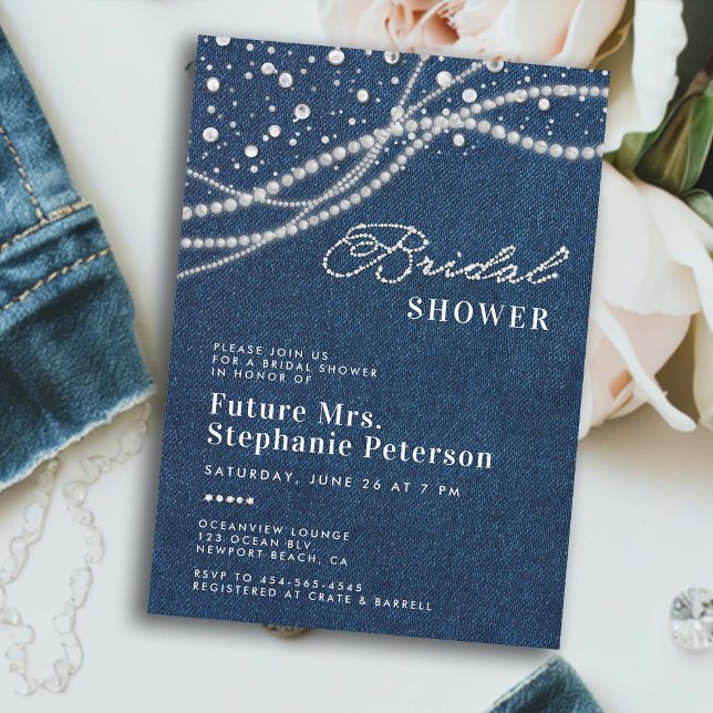 Convites Diamantes Pearls Elegante Romance Sra. Chá de pane (denim diamonds pearls bridal shower invitation elegant classy rustic feminine romantic western chic)