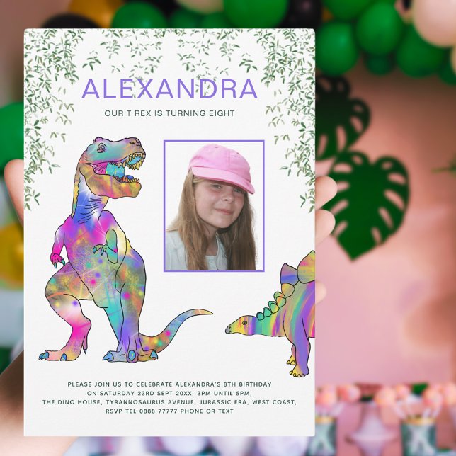 Convites Dinossauro T-Rex Festa de aniversario de meninas R (Dinosaur T-Rex colorful girls 8th birthday party invitation with photo template purple pink)