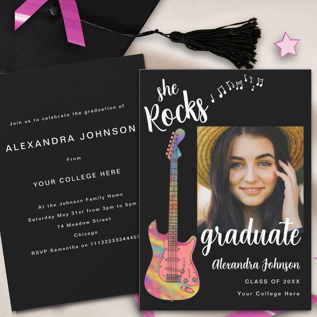 Convites Diversão Foto de Graduado Preto Branco Rótulo Fest (Fun Pink guitar graduate photo Black and white stylish script Graduation party invitation music )