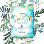 Convites Doce 16 Turquesa Aquarela Dourada Girly Birthday<br><div class="desc">"Feliz Doce 16". Envie este convite de festas maravilhoso, simples, festivo, moderno, personalizado para um evento a se lembrar. Folha de ouro cintilante e minúsculos pontos brilhantes de confetti e script de tipografia sobrepõem um fundo de aquarela cor-de-rosa-mole. Personalize o texto personalizado com o nome da sua filha e com...</div>