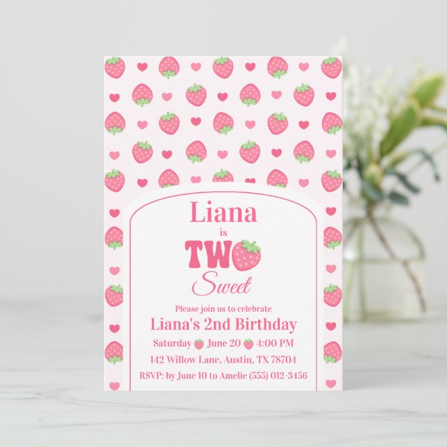 Convites Doce Menina Morango Rosa 2º Aniversário  (Em pé/Frente)