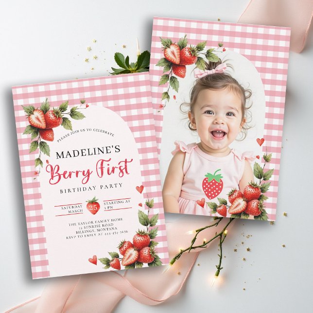 Convites Doce Morango Xadrez Foto Aniversário de 1 Ano (berry first birthday party photo invitation girls strawberry 1st watercolor summer farmhouse cottage)