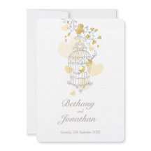 Dois pássaros amarelos abrem casamento de aves