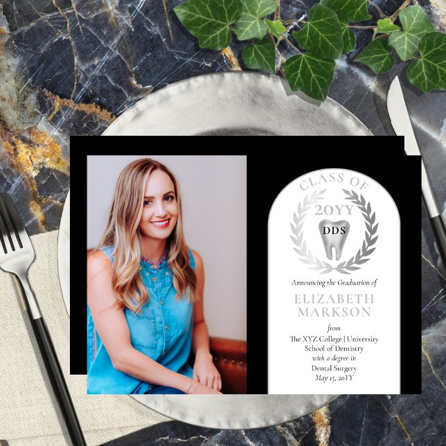 Convites Doutora em cirurgia dentária Graduação de fotos (Black and Silver tone Photo Doctor of Dental Surgery "DDS" Graduation Announcement - Print | Digital)