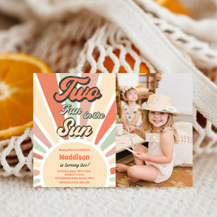 Convites Duas Diversão Na Foto Do segundo aniversário Sol