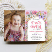 Duas Foto de segundo aniversário de Flor Selvagem 