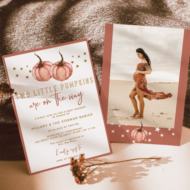 Convites Duas Pequenas Bombas estão a caminho do Chá de fra (Criador carregado)