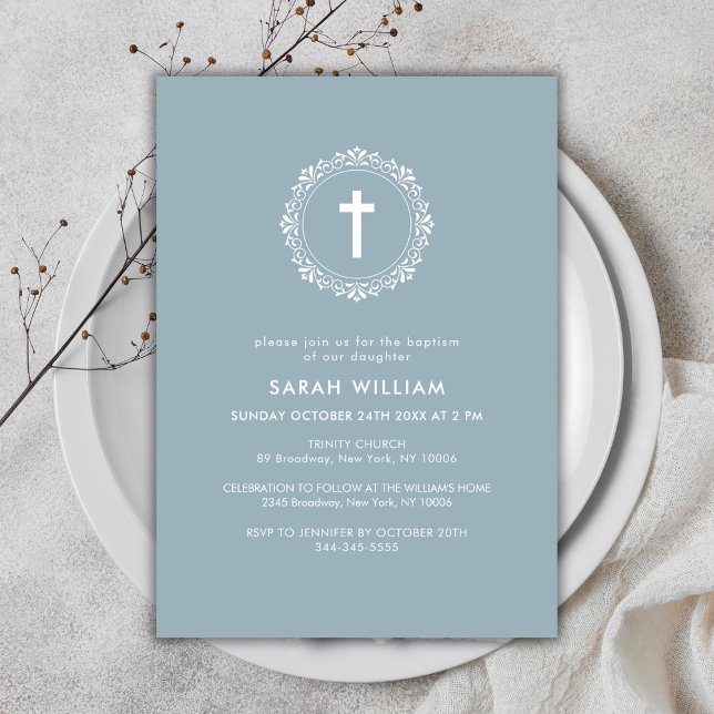 Convites Dusty Blue Elegante Clássico Cruzada Cruzada Batis (Dusty Blue Elegant Classic Cross Wreath Baptism Invitation)