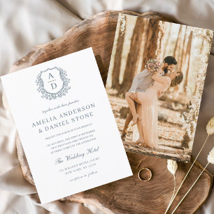 Convites Dusty Blue Floral Crest Monograma Casamento Elegan