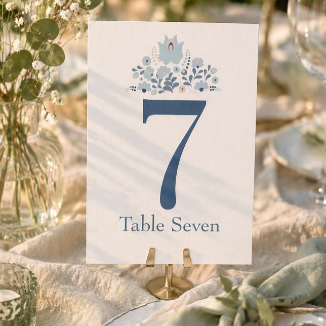 Convites Dusty Blue Floral Custom Table Number (Dusty blue wedding table number card, elegant floral design, rustic garden wedding decor)