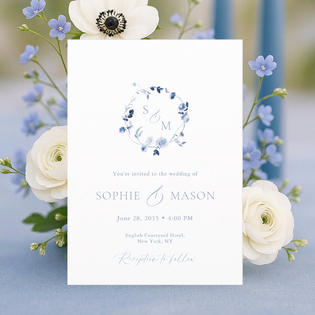 Convites Dusty Blue Floral Monogram Wedding Invitation  (Criador carregado)