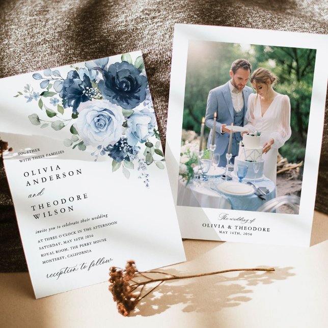 Convites Dusty Blue Navy Floral Elegant Photo Back Wedding (Dusty blue navy floral photo back wedding invitation card with elegant picture layout in warm light)