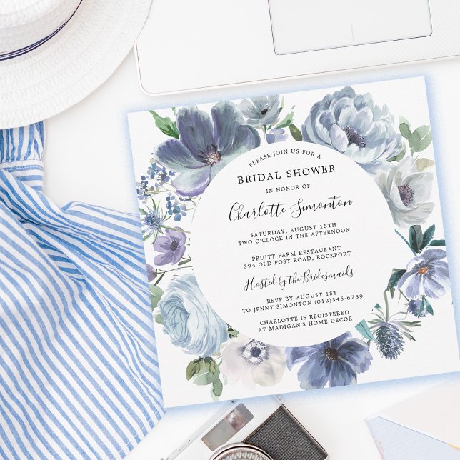 Convites Dusty Blue Peony Floral Chá de panela Square (Chic Summer Dusty Blue Bridal Shower Invitation)