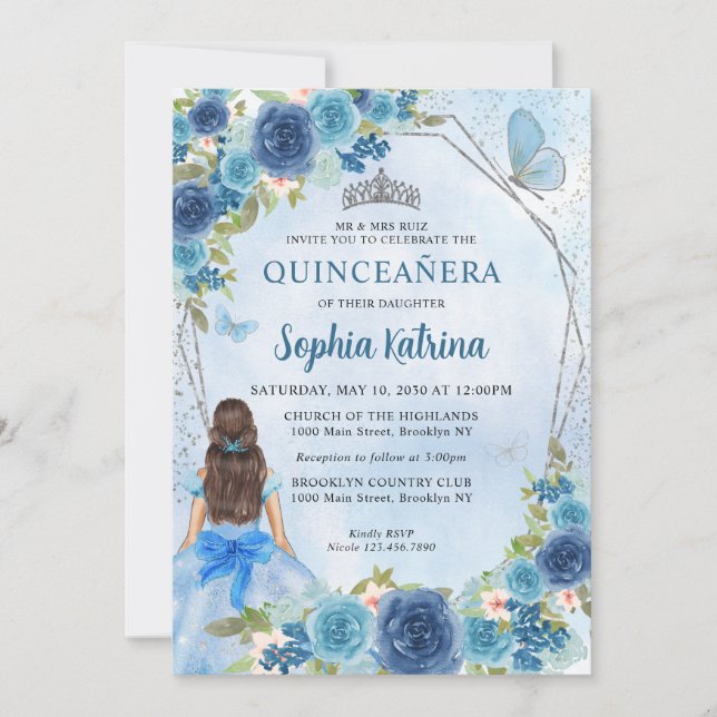 Convites Dusty Blue Silver Glam Floral Princesa Quinceañera (Frente)