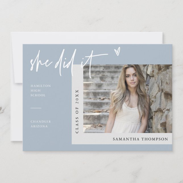 Convites Dusty Blue Winter Modern Ela Fez Isso Formando Fot (Frente)