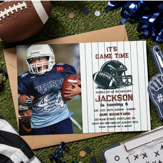 Convites É hora do jogo! Dar o pontapé inicial no aniversár (It’s game time! Kick off football birthday kids Invitation)