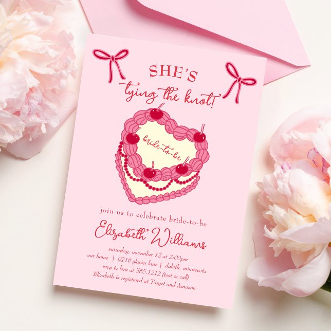 Convites Ela é Casando de Chá de panela de Cherry (She's Tying the Knot Coquette Cherry Bridal Shower Invitation)