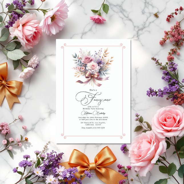 Convites "Ela é um Rico Um" Arco Festa de primeiro aniversa ("She's a Fancy One" Bow Floral 1st Birthday Party Invitation)