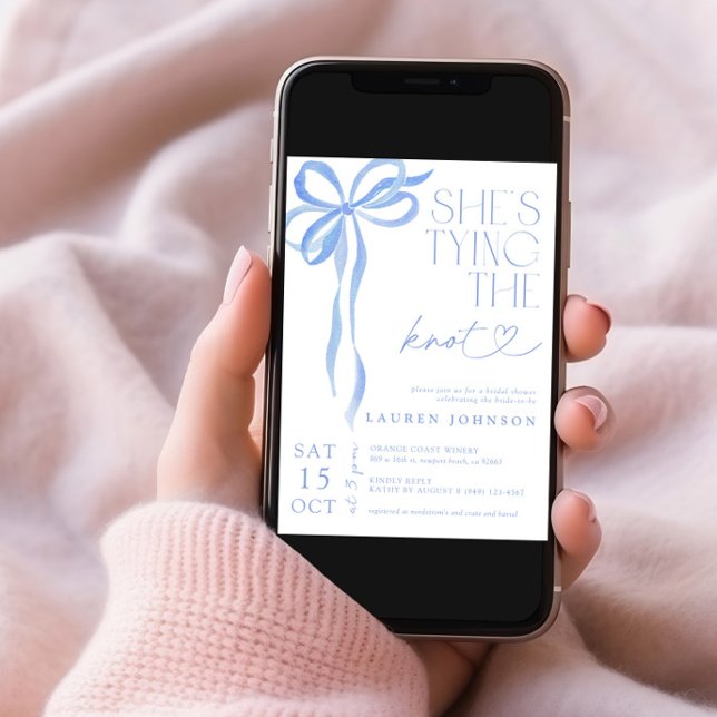 Convites Ela está amarrando o chuveiro de noz azul (Criador carregado)