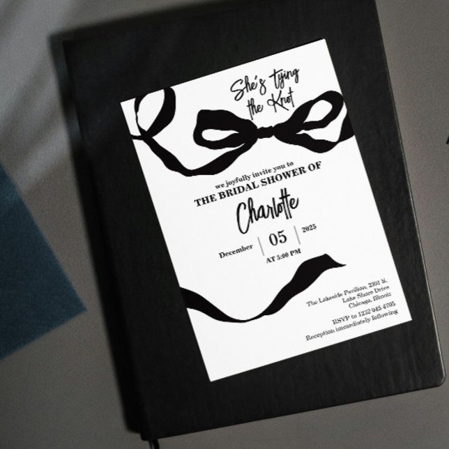 Convites ela está se casando chá de panela preto e branco (marriage bride cute couple simple bridal shower black white simple)