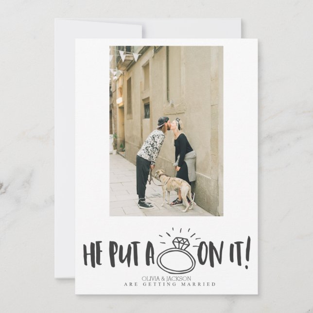 Convites Ele colocou um anel nela Foto para salvar a data (Frente)