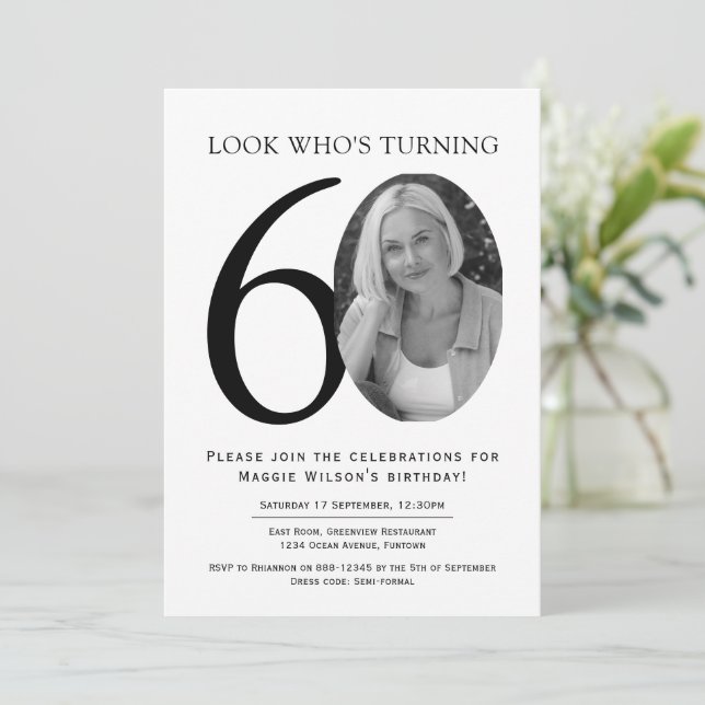 Convites Elegant Black and White Photo Birthday (Em pé/Frente)