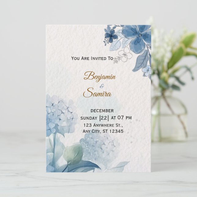 Convites Elegant Blue Floral Watercolor Wedding Invitation  (Em pé/Frente)