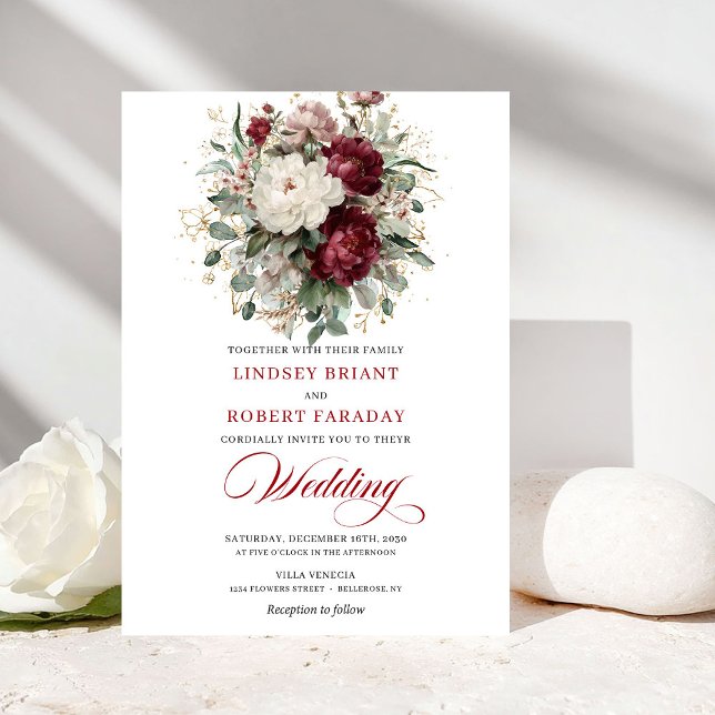 Convites Elegant Burgundy and White Flowers Wedding Invite (Elegant Burgundy and White Flowers Wedding Invitation)