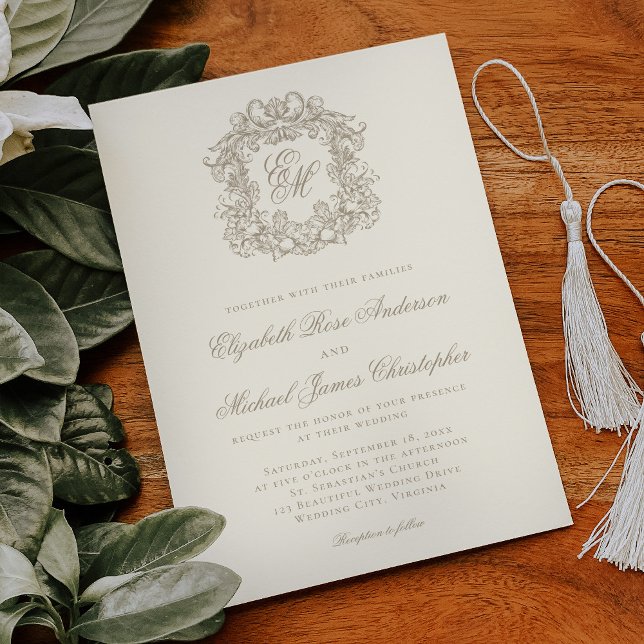 Convites Elegant Ivory Monogram Crest Wedding (Criador carregado)