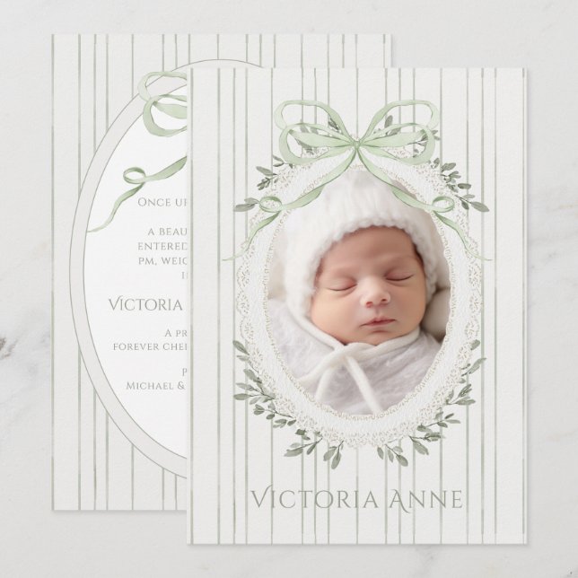 Convites Elegant Sage Green Baby Girl Birth Announcement (Frente/Verso)