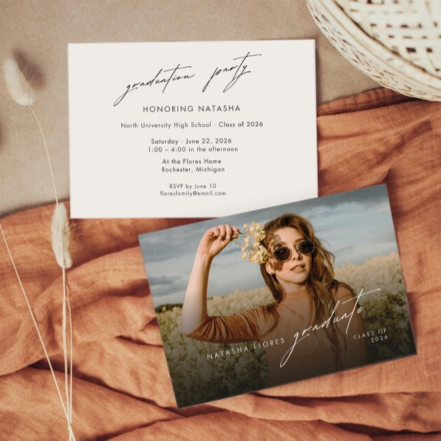 Convites Elegant Stylish Photo Graduation Party Invitation (Criador carregado)
