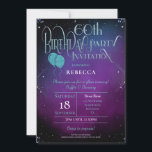Convites Elegante 60º aniversário do Ornamentado de Script<br><div class="desc">Seus hóspedes saberão que estão em uma noite glamourosa para celebrar seu aniversário de 60 anos com você com este design mágico com tipografia falsa decorativa para o cabeçalho principal, em um pano de fundo roxo místico e um pequeno brilho ao redor das bordas! O resto do texto pode ser...</div>